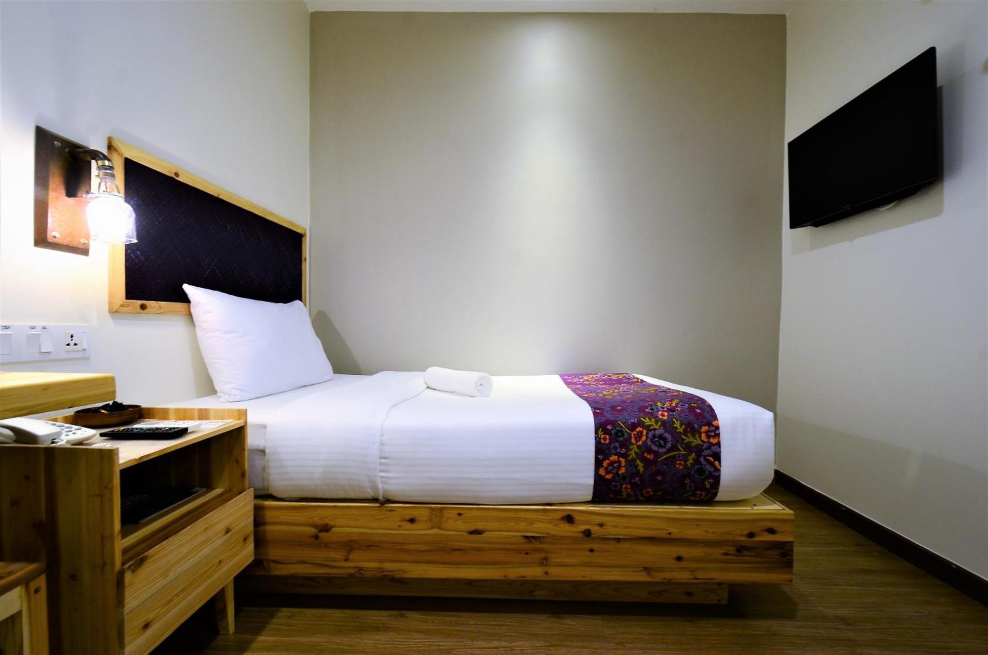 Artisan Eco Hotel Petaling Jaya Room photo